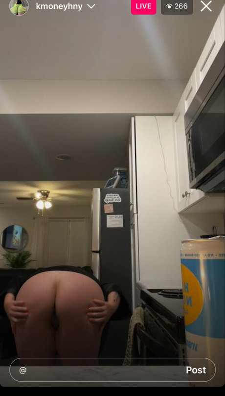 kmoneyhny onlyfans boobs