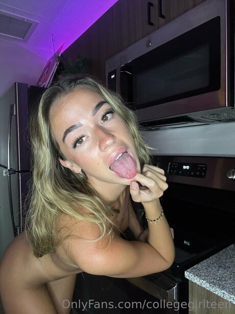 collegegirlteen naked onlyfans