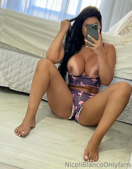 Nicoli Blanco onlyfans leaj