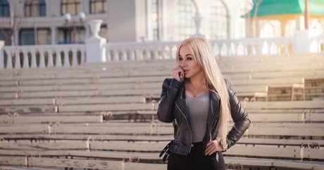 Anna Kostenko  gallery