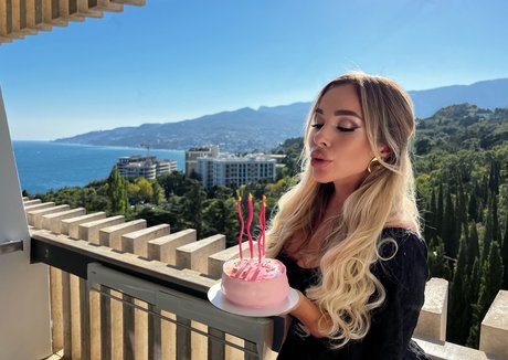 Anna Kostenko porn onlyfans leak