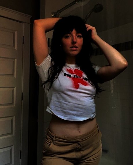 mature cougar onlyfans nude render