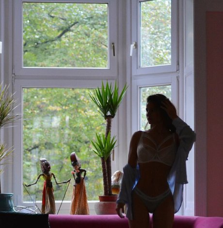 anna are_ onlyfans sextape