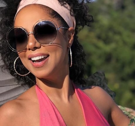 Valeria Valenssa onlyfans model photo