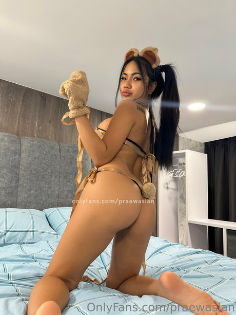 Praew Phatcharin onlyfans picture