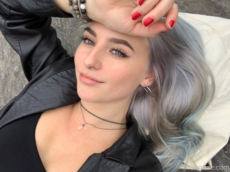 Dani Fae Profile image