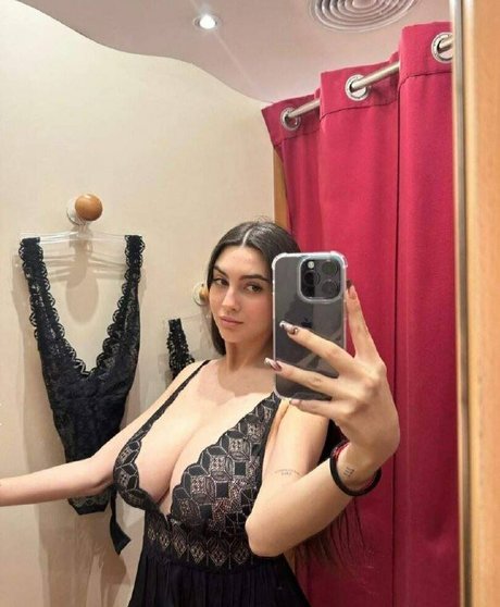 Eva Batista ass onlyfans