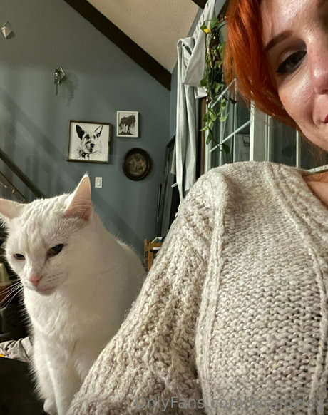 laraloxley onlyfans nude