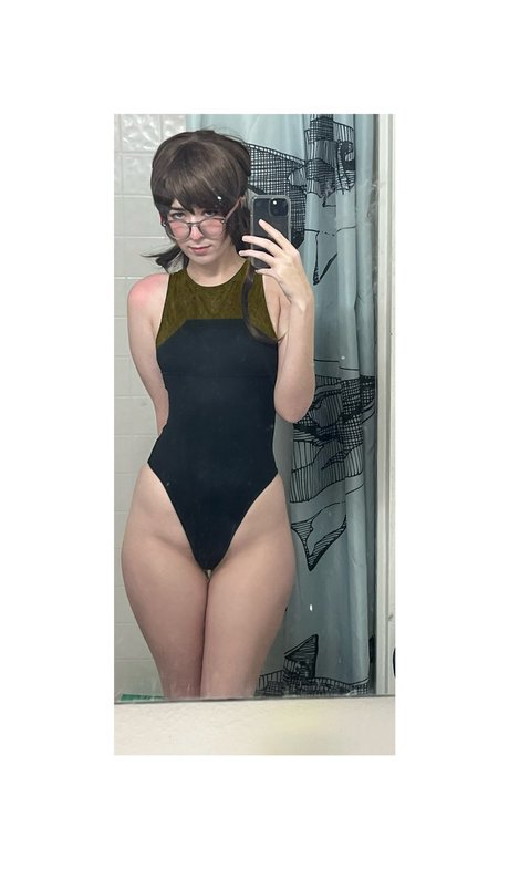 sharkparty onlyfans model photos