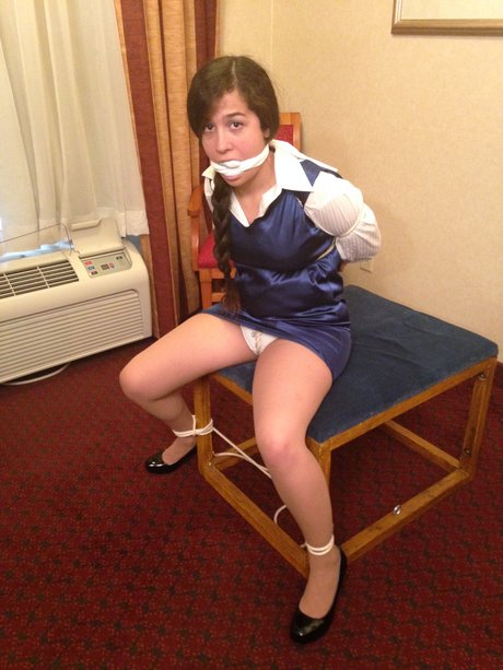 Annika Eve nude leaks onlyfans