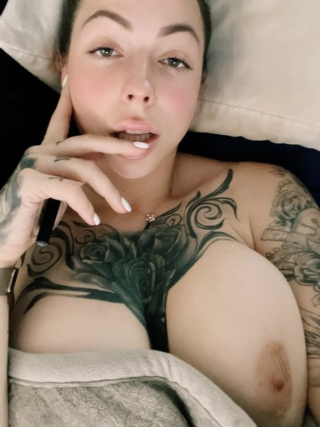 Harlow Harrison naked onlyfans leak