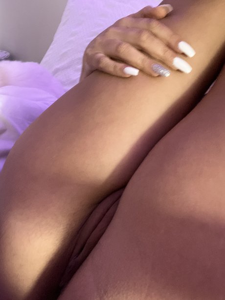 Lily Adrianne onlyfans sextape