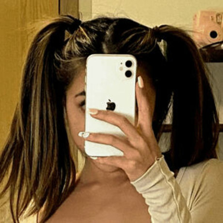 ellie bunniexo onlyfans pics