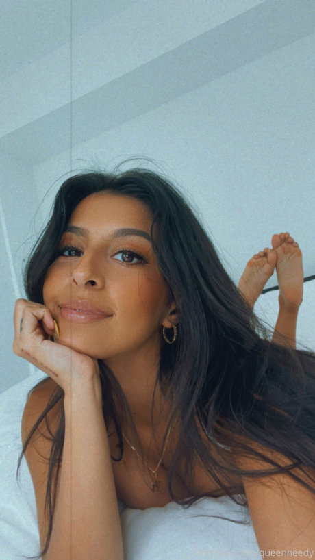 Queen Needy onlyfans nudes