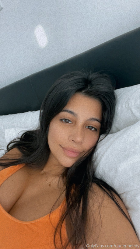 Queen Needy nude onlyfans leaks