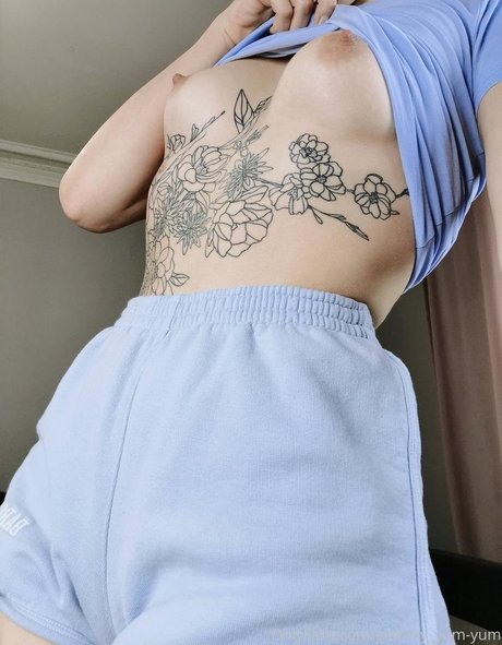 es lain nude onlyfans