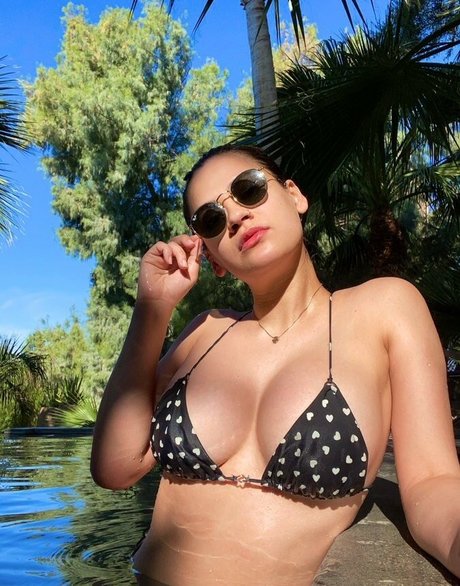 Vanessa Veracruz  scene