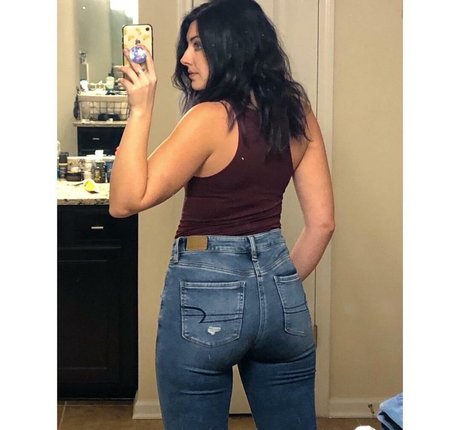 beautiful face onlyfans sexy nude glimpse