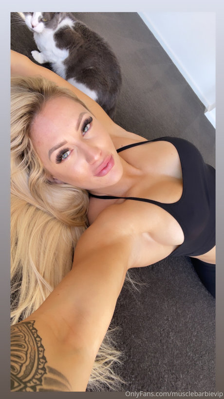 Muscle Barbie_ naked on onlyfans