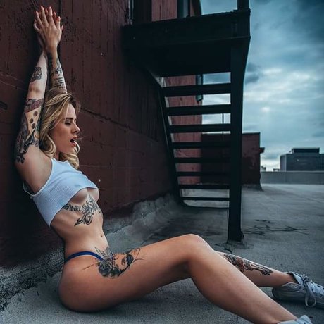 milf orgasm onlyfans art naked photos