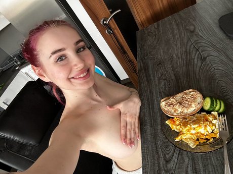 Alexa Lungu hot onlyfans