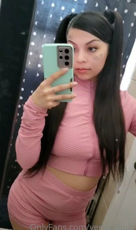 venuschula onlyfans images