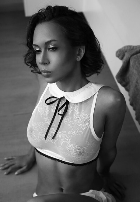 Oladushek11 onlyfans leaked.