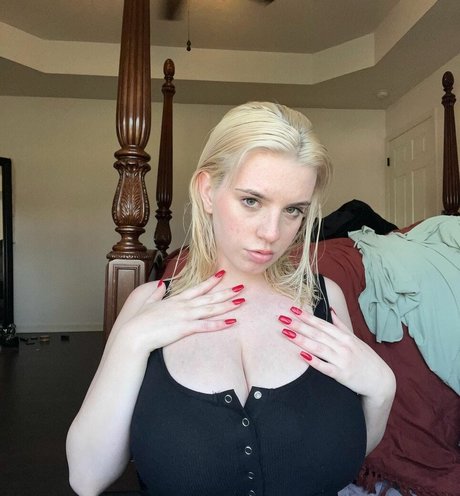 Haley Z onlyfans pictures