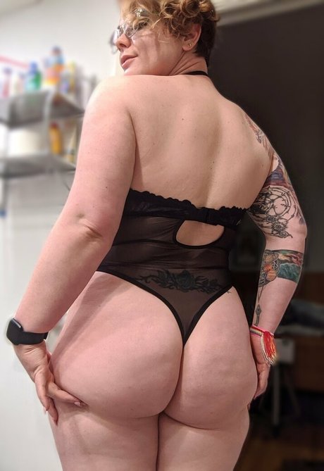 irisreigns onlyfans photos