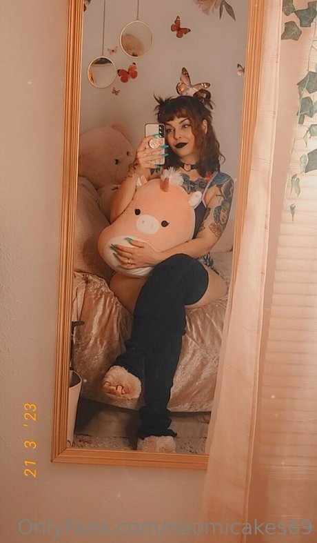 naomipeaches feet onlyfans