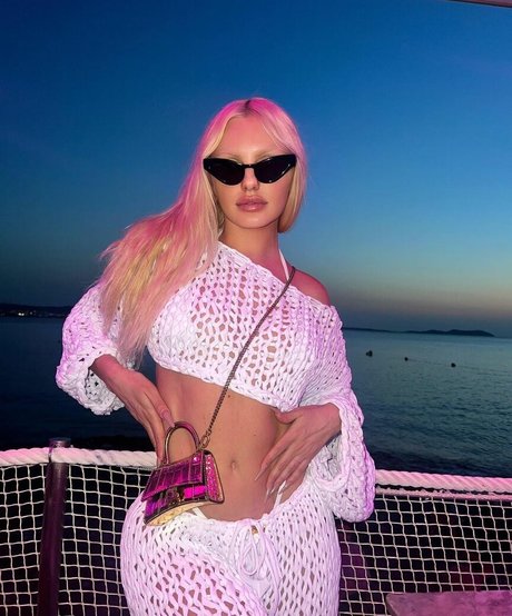 Alexandra Stan onlyfans porn leaked