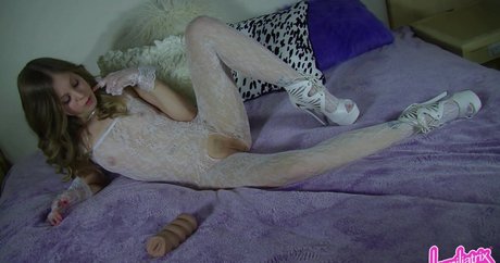 blonde cougar onlyfans free sex artwork