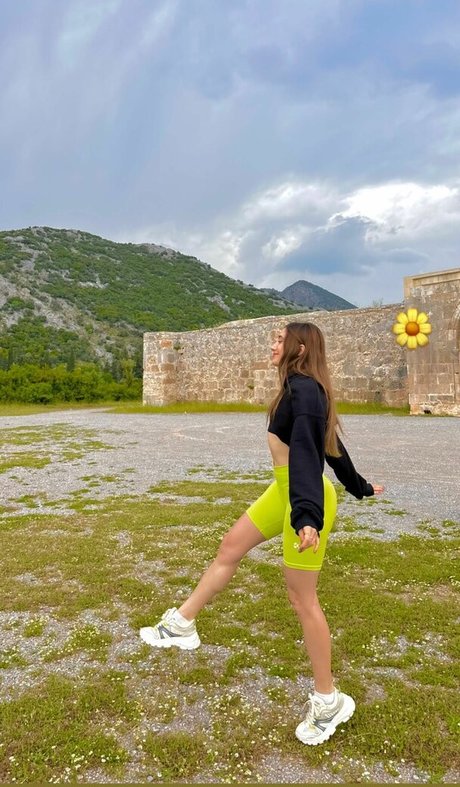 Merve Elmas onlyfans leaks porn