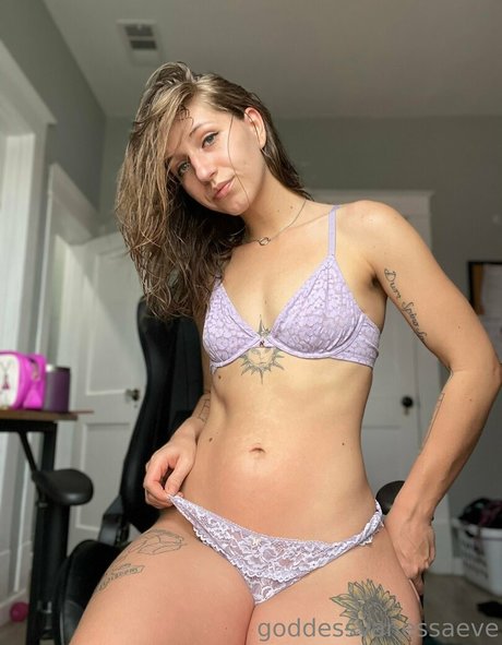 babevanessaeve onlyfans leaked dirtyship