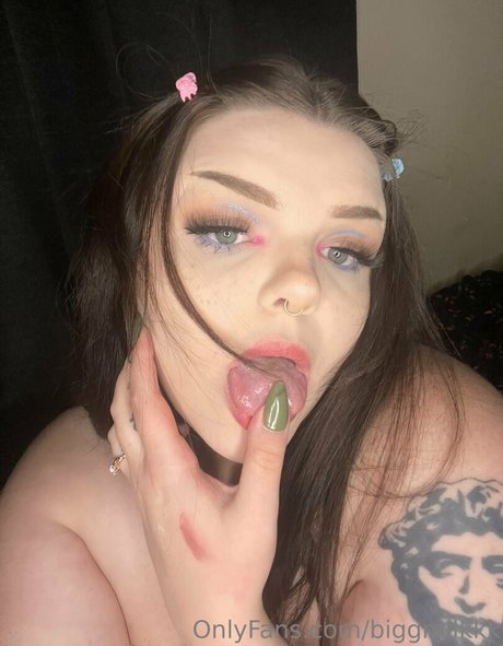 biggmilkkk topless onlyfans