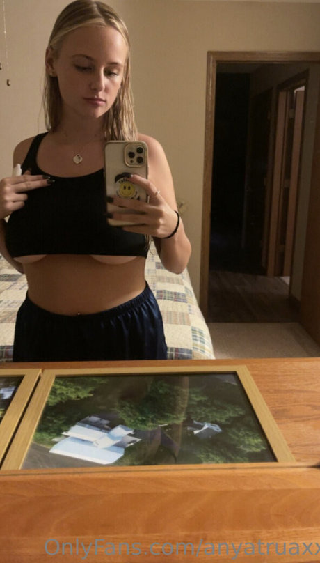 Anya Truaxx onlyfans leaked photos