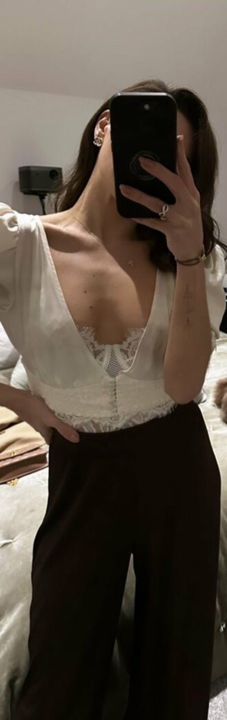 Faye Brookes nude onlyfans porn