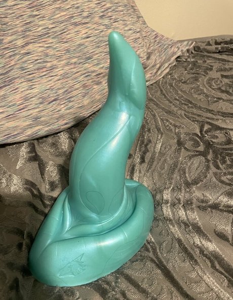 aprilraeee onlyfans model images