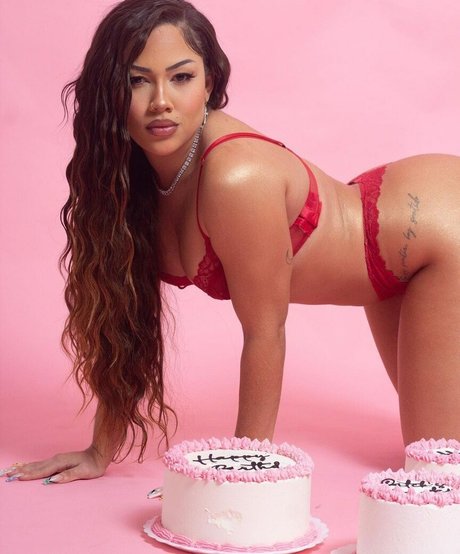 Vitoria Kelly onlyfans nudes leaks