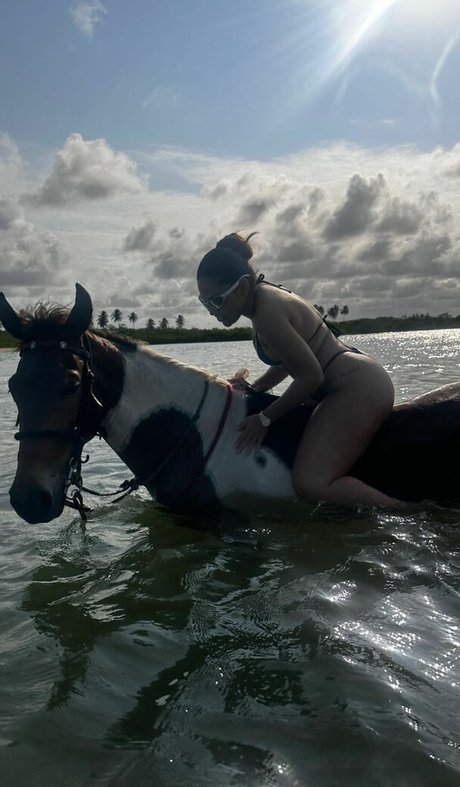 Vitoria Kelly onlyfans sex leaked