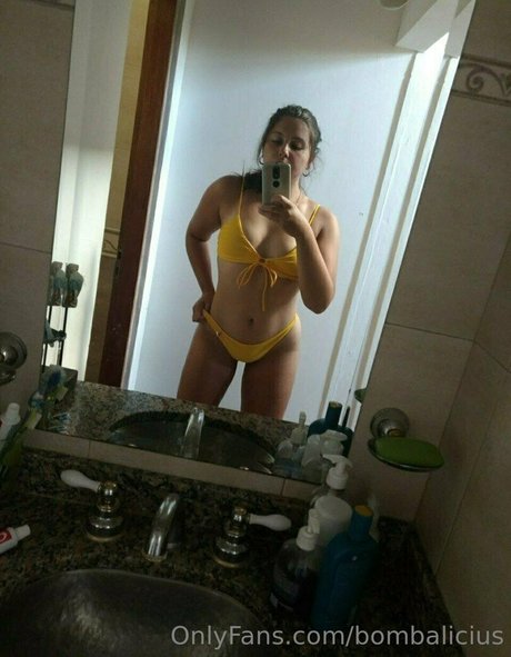 bombalicius onlyfans public photos