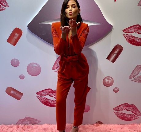 petite skinny onlyfans hot snap