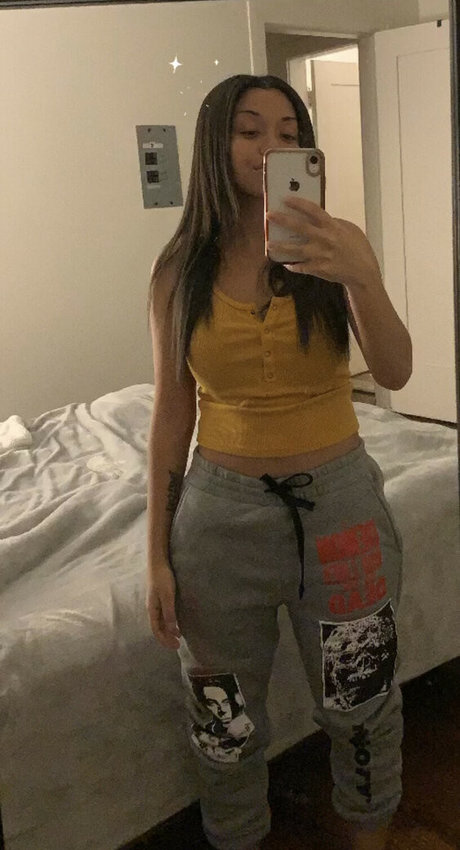 Ericka Bozeman onlyfans pic