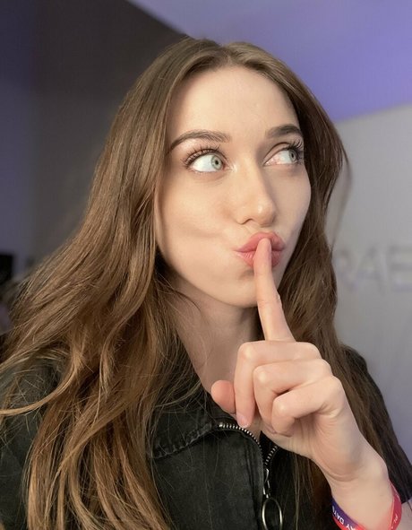 Ayytrae is on onlyfans