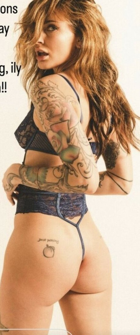 Strawbritty onlyfans desnuda