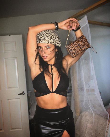 Jade Chynoweth onlyfans leakd