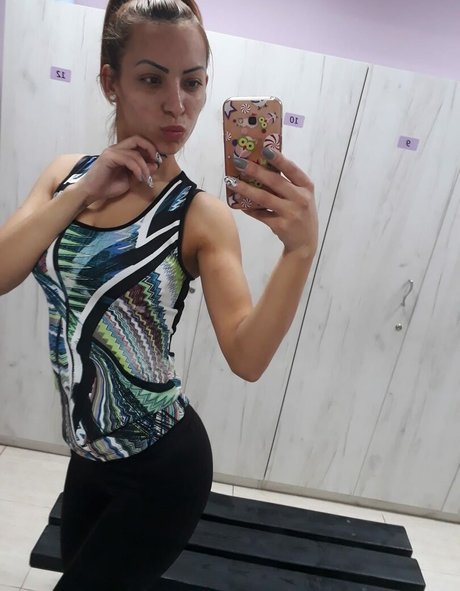 Marinela Adalbertova feet onlyfans