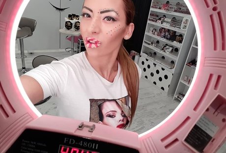 Marinela Adalbertova onlyfans nudes leak