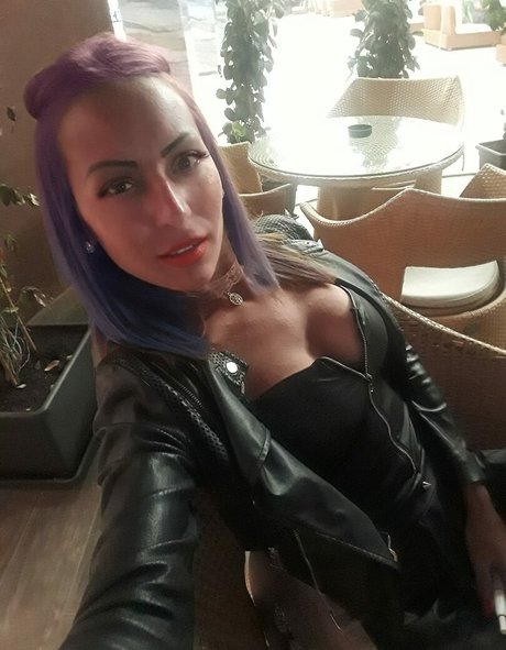 Marinela Adalbertova Profile image