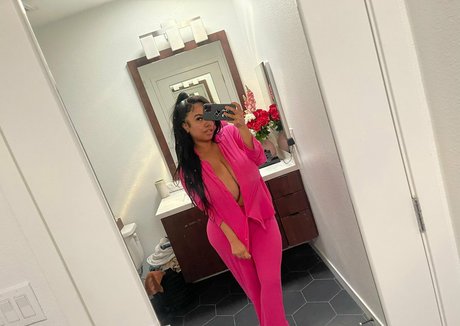 legging onlyfans porn self-portrait